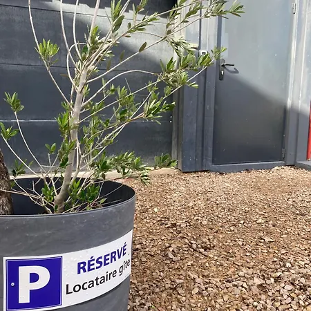 Coeur De Village Tous Services 아파트 *