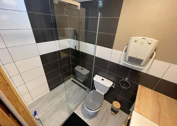 아파트 Coeur De Village Tous Services Cahuzac-sur-Vère